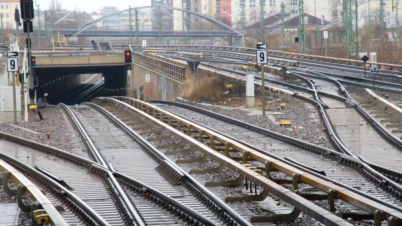 UK Rail Plan Leaves Sheffield Without Electrification