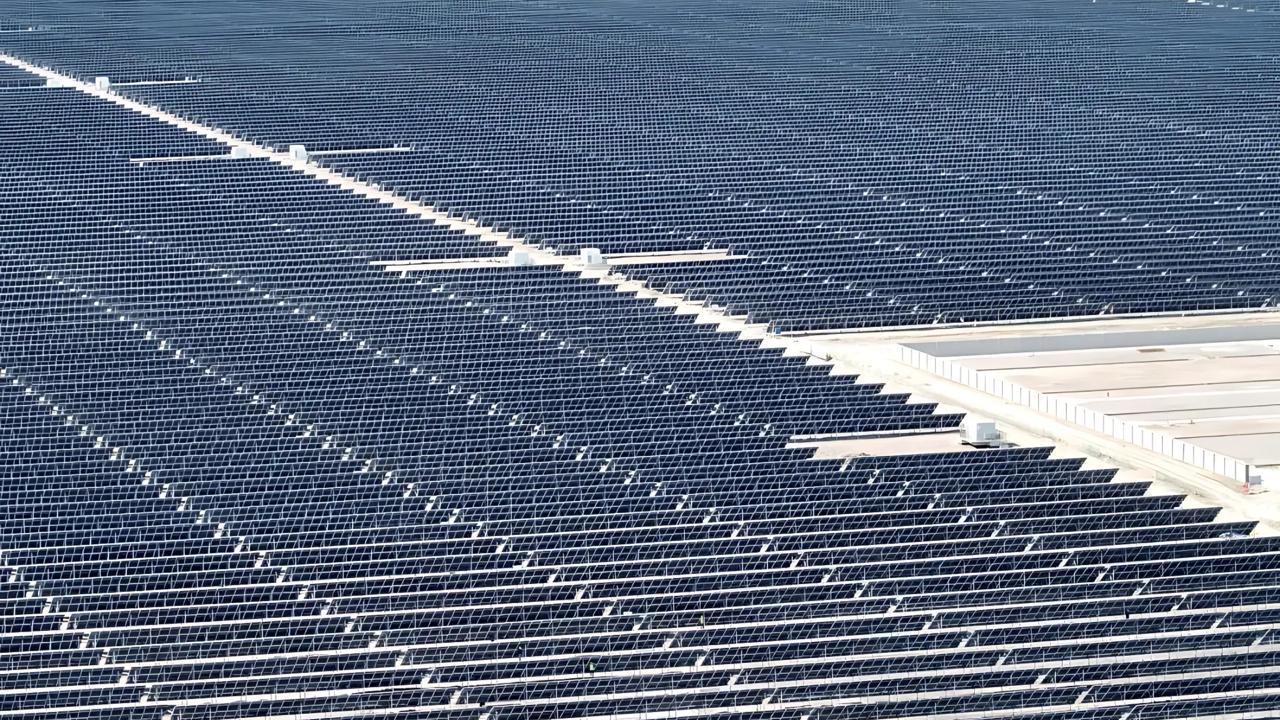 Trina Solar Powers 500 MW Gobi Desert Project