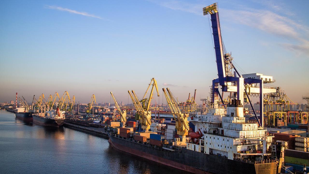 Zurich Kotak Unveils Marine Insurance for Port Equipment