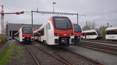 Stadler Unveils Adaptive Door Lighting for Swiss FLIRT Trains