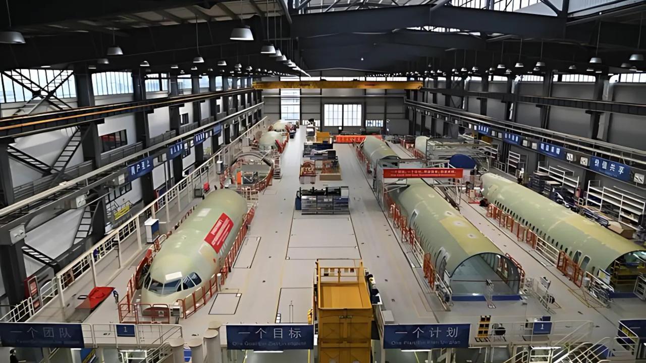 AVIC Begins A321 Fuselage Equipping in Tianjin