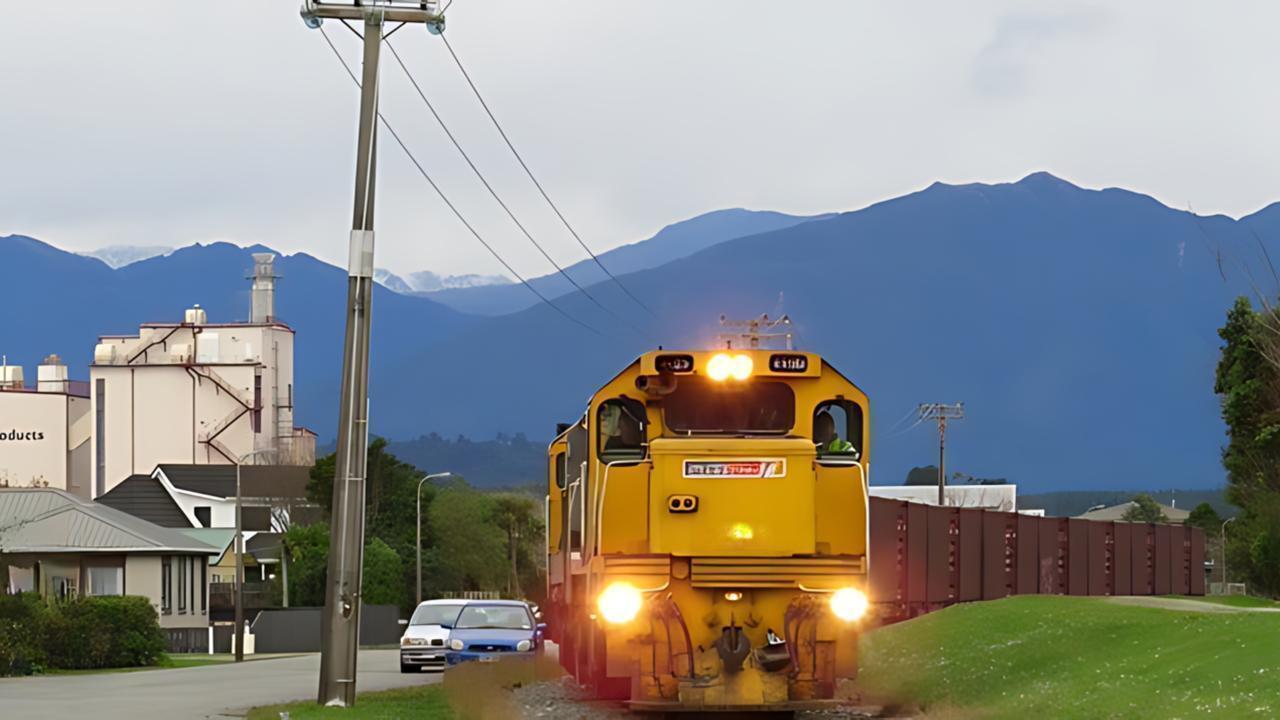 Aurizon Eyes $4bn in Sale of Queensland Rail Network