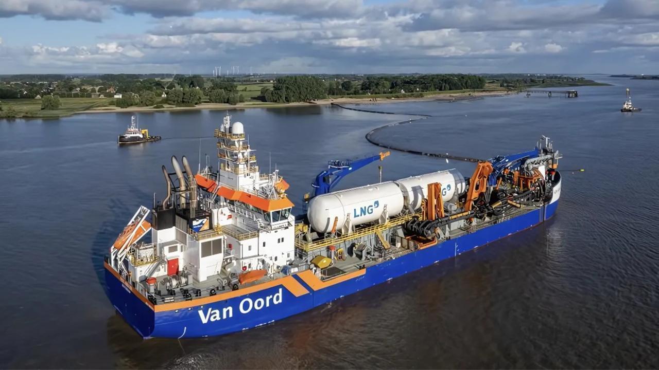 Van Oord Completes First Bio-LNG Bunkering in Germany