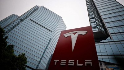 Tesla to Launch AI Voice Assistant in Cars for China Drivers