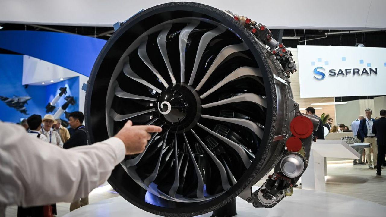 Safran Considers €1.5B Sale of Cabin Interiors Unit