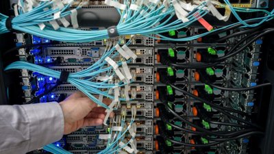 DAM Boosts E-Mobility Innovation with CIM Database PLM Integration