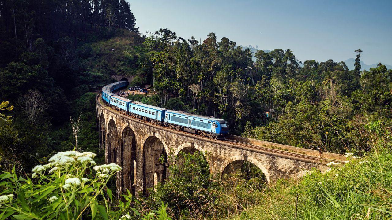 Special Train Named Ctrl Alt Deleaf to Fight Slippery Leaves