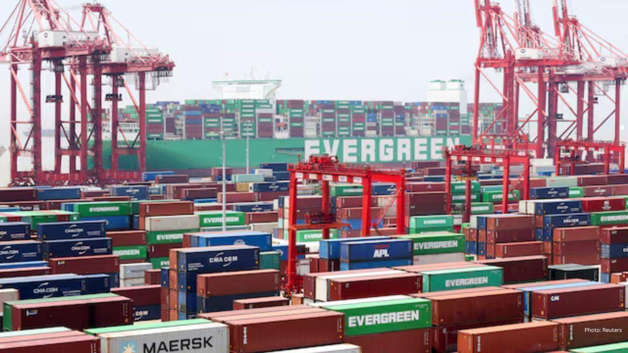 China Suspends Port Fees on U.S.-Linked Ships for One Year