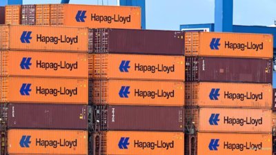 Hapag-Lloyd’s Profit Falls 50% as Global Shipping Faces Tough Times