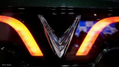 VinFast May Add Petrol-Powere…