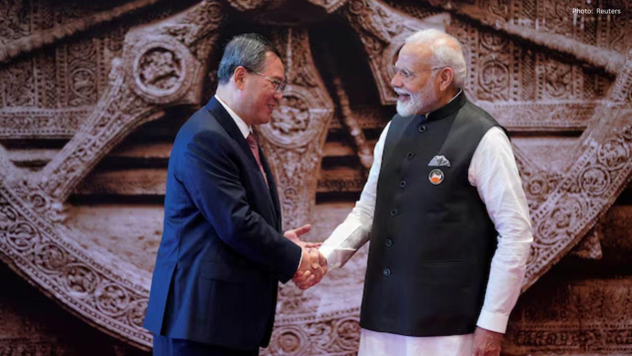 India Eases Visa Rules to Attract Chinese Professionals