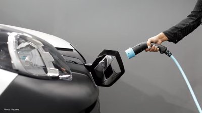 Europe Softens 2035 Ban, But Electric Cars Still Seen as the Long-Term Future