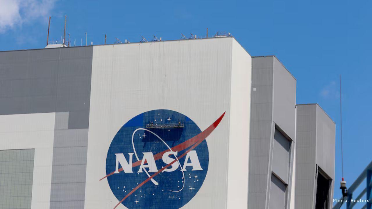 NASA Weighs Early Return of ISS Crew After Astronaut Medical Concern