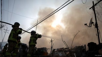 Fire Exposes Deep Inequality in Seoul’s Wealthiest District