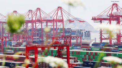 Chinese Export Sales Face Rising Pressure as U.S. Demand Falls