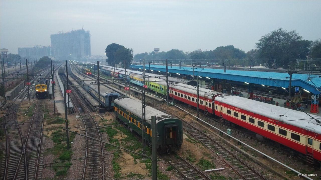 Government Panel Urges Railways to Stagger Station Upgrades, Focus on Funding Rail Corridors