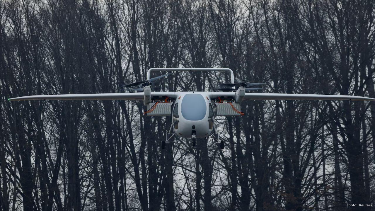 Electric Heavy-Lift Air Taxi Takes First Public Flight in Munich